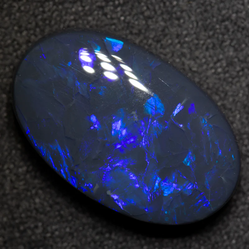 8.31 ct black opal 18.3x11.4x5.7mm - Image 3