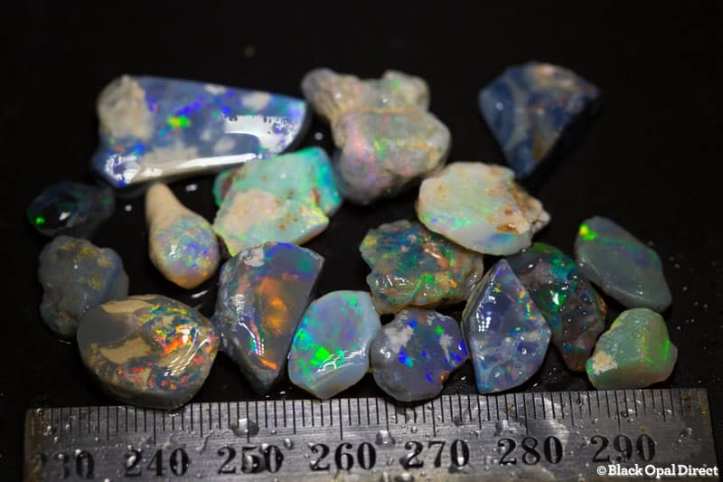 83 ct rough and rubbed opal parcel 17 pieces - Image 3