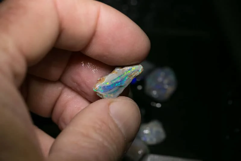 85 ct  17pc rough opal parcel for intermediate cutters - Image 2