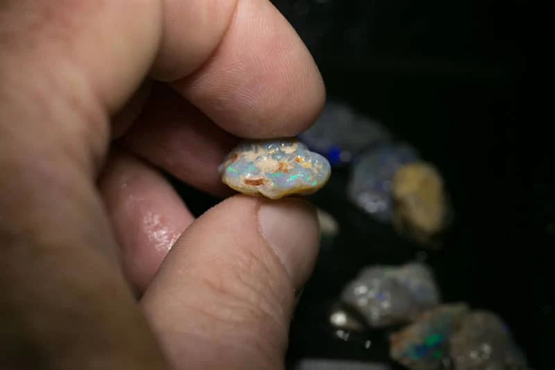 85 ct  17pc rough opal parcel for intermediate cutters - Image 7