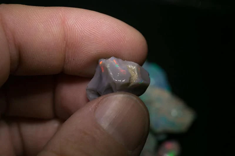 87 ct rough opal parcel 16pc for intermediate opal cutters - Image 3