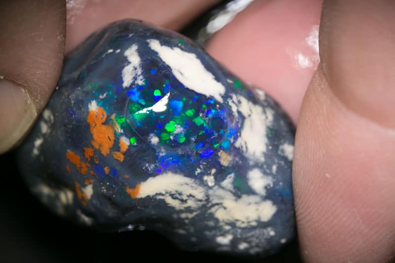 87 ct rough opal piece 34mm across - Image 2