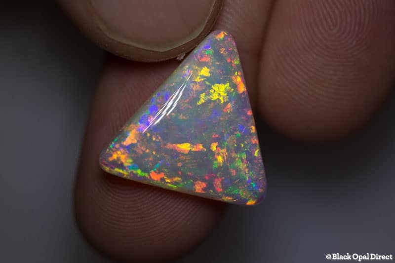 9.12 ct crystal gem opal triangle 19x18x4mm - Image 2