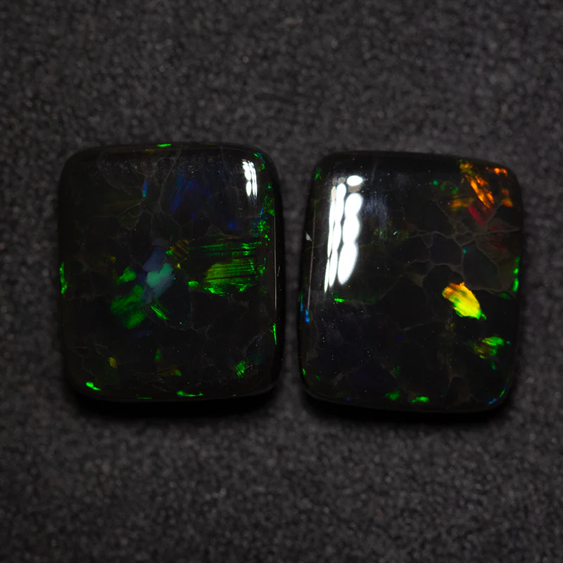 9.15 ct black opal pair 12.1x10.5x4.2mm - Image 4