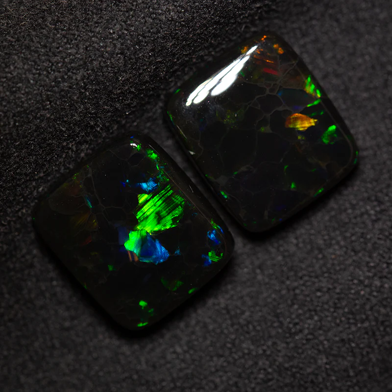 9.15 ct black opal pair 12.1x10.5x4.2mm - Image 5