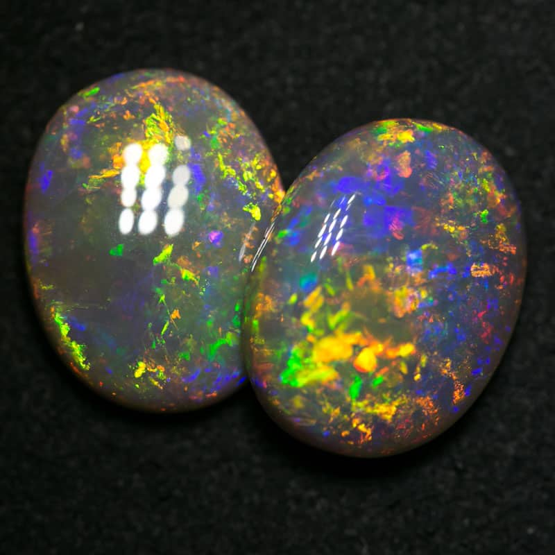 9.68 ct dark opal pair 14x11x4.5-5mm - Image 3