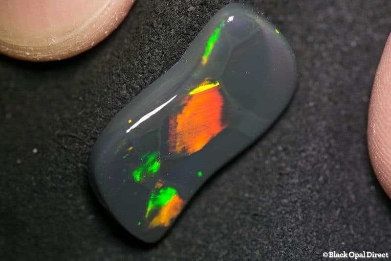 9.89 ct black opal carving 22x12x4.5mm - Image 5