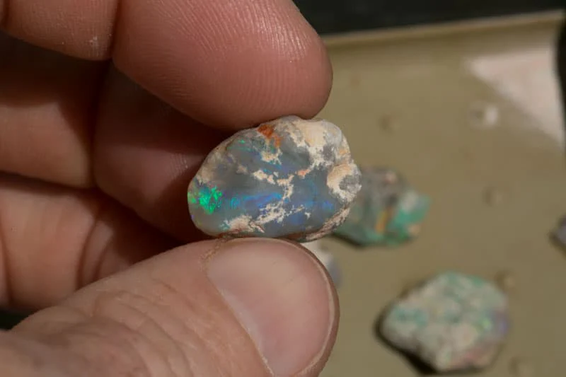 940 ct rough opal parcel - Image 10