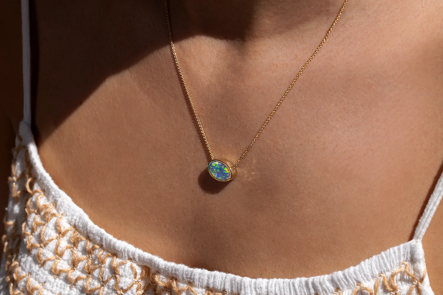 Johanna Necklace Gold with 2.26ct Dark Opal - Image 4