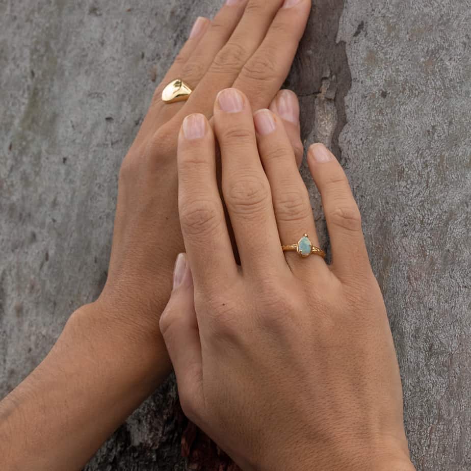 Kindred Crystal Opal Ring 18kt Yellow Gold - Image 3