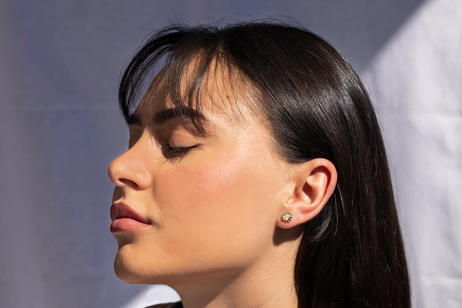 Lumi Stud Earrings 18kt Gold with 0.60ct Crystal Opals - Image 2