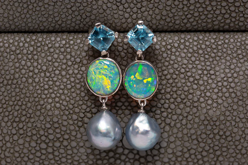 Pacifica Earrings 18kt White Gold 2.10ct Dark Opals - Image 6