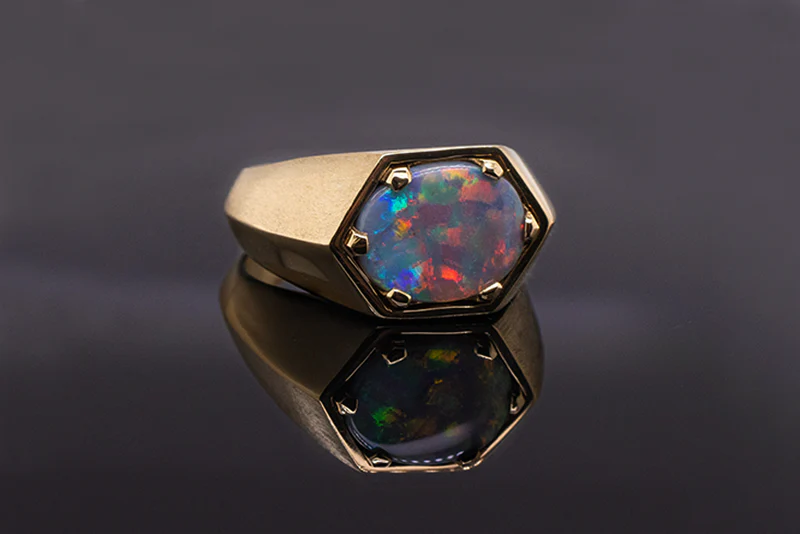 Saxon Ring Yellow Gold with 2.42ct Dark Opal - Image 4