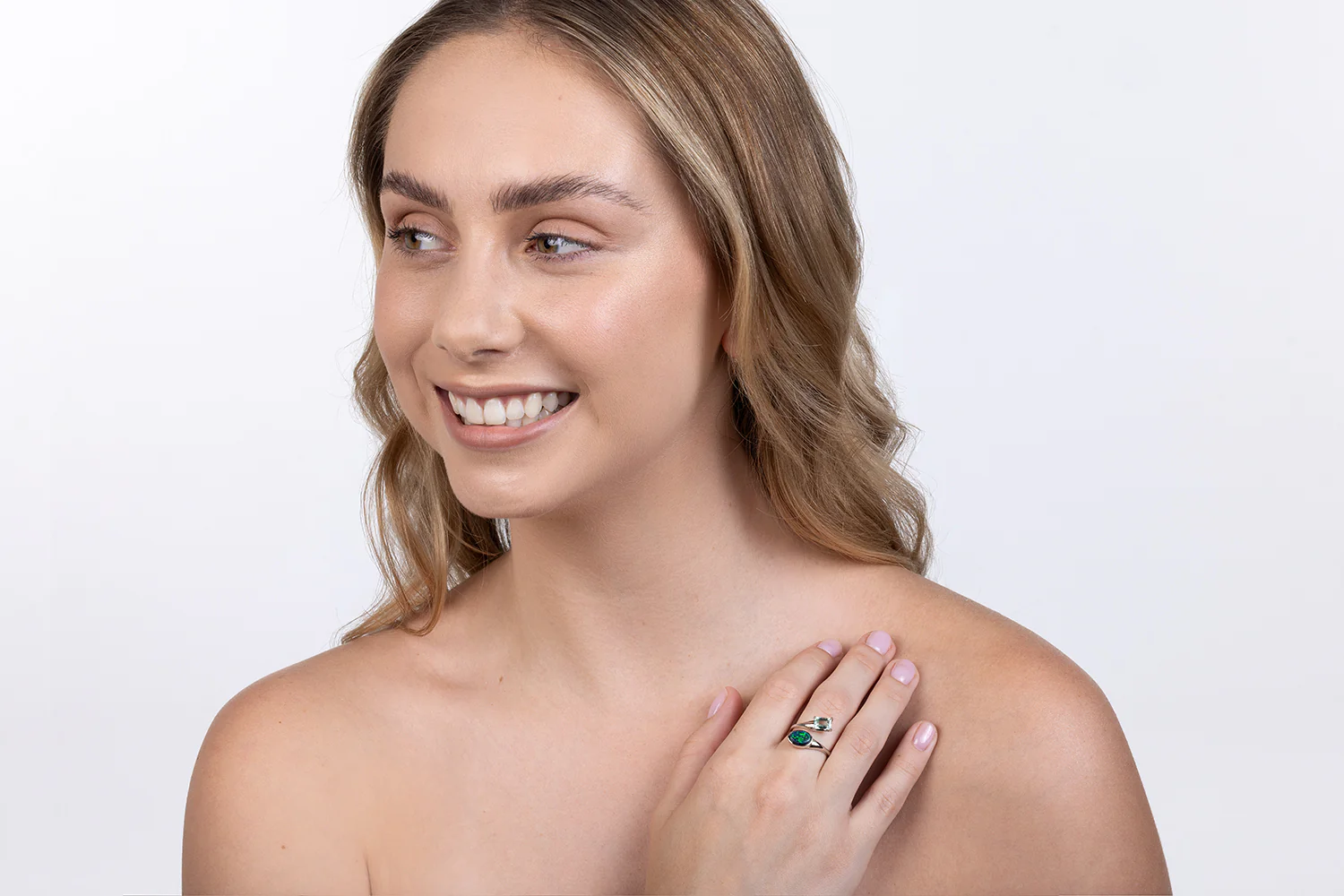 Spirit Platinum Ring — black opal & green beryl - Image 4