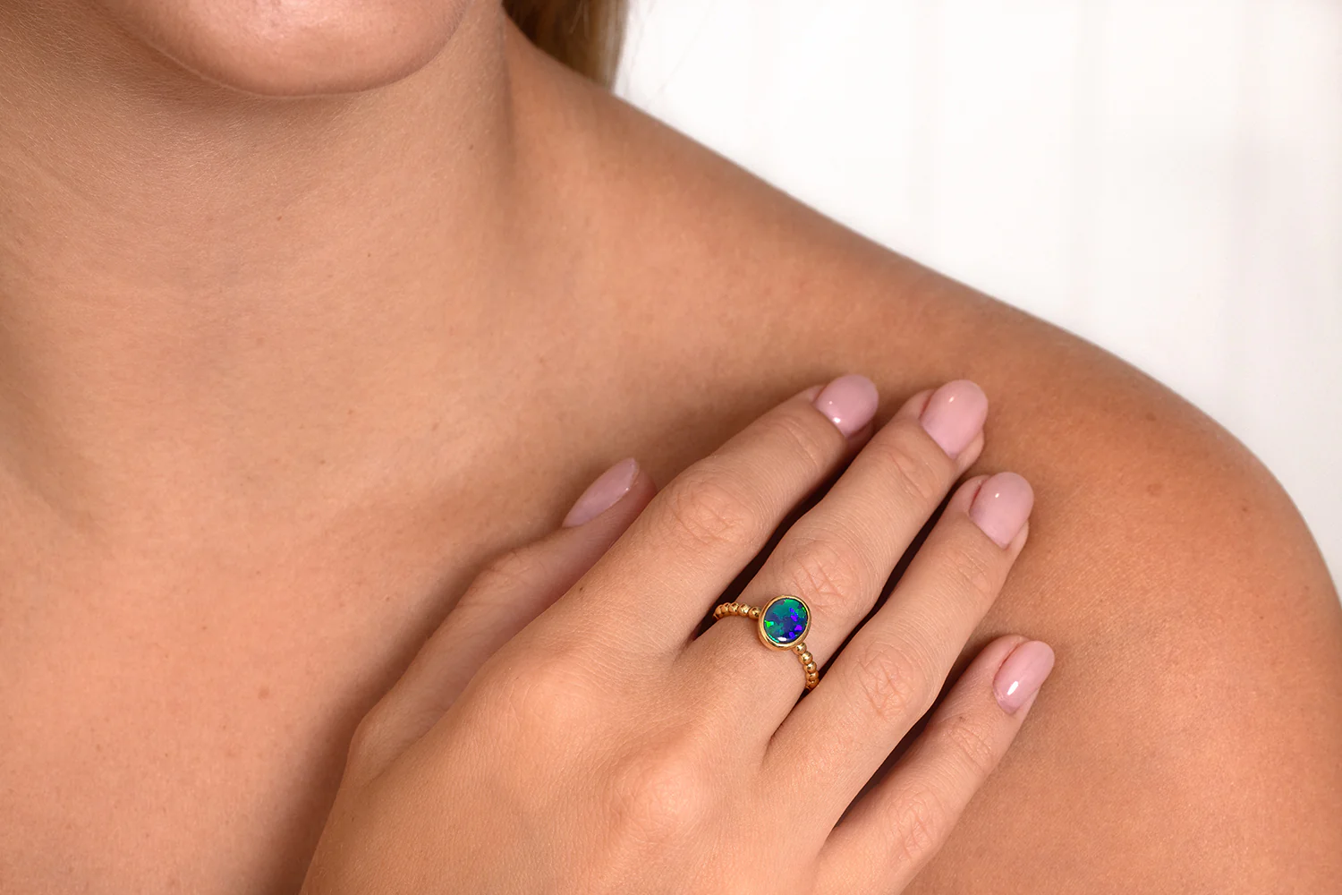 Tatiana — 18kt Yellow Gold 1.23 ct Black Opal Ring - Image 2