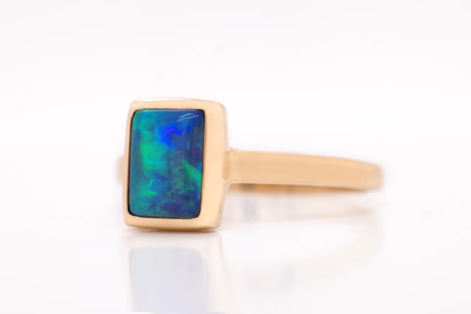 Tatiana — 18kt Yellow Gold 1.44 ct Dark Opal Ring - Image 3