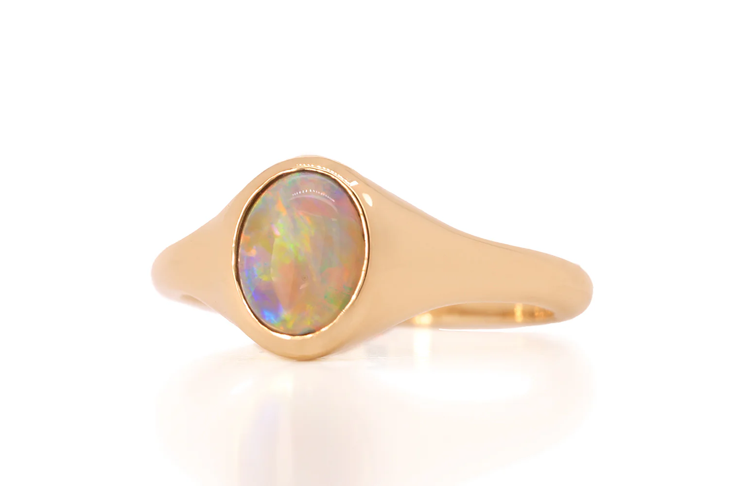 Valentina Petite — 18kt Yellow Gold 0.92 ct Crystal Opal Ring - Image 4