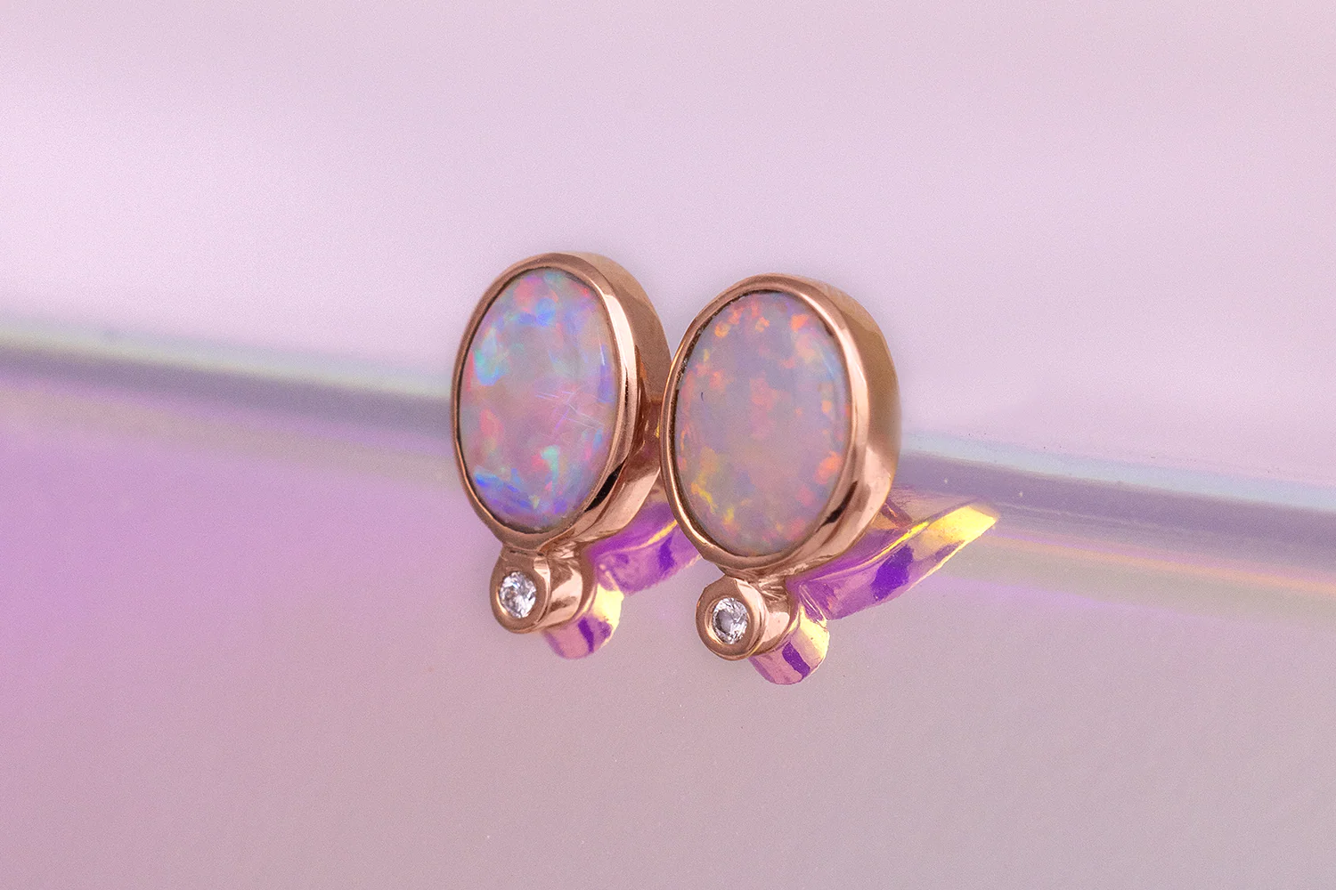 Victoria Earrings 18kt Rose Gold 1.34ct White Opals - Image 2
