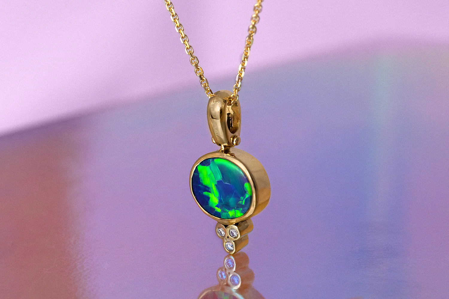 Victoria Necklace 18kt Gold with 2.38 ct Black Opal - Image 2